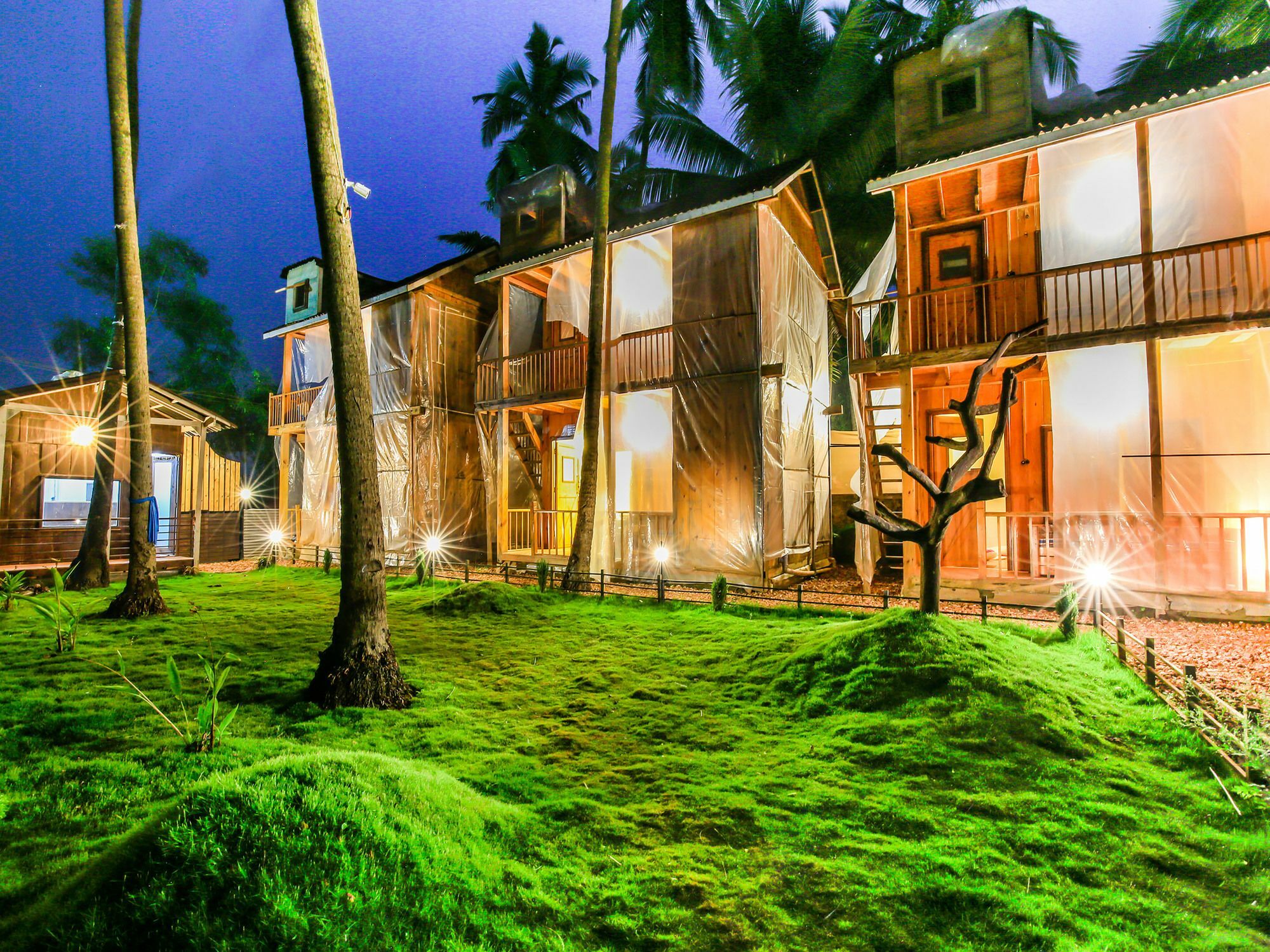 Oyo 19172 Sea View Wooden Cottages Anjuna Ngoại thất bức ảnh